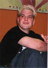 paulsittin.gif